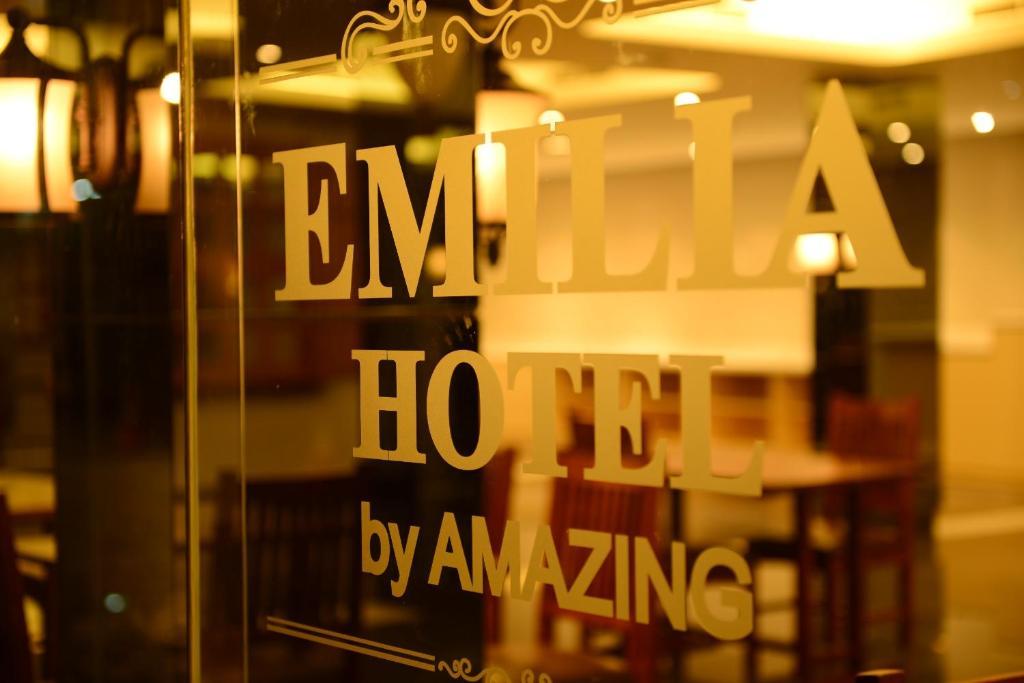 Emilia Hotel By Amazing - Palimbão Exterior foto